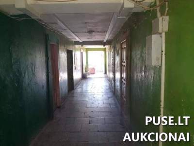 17/50 dalis buto su rūsiu Plungėje, V. Mačernio g. 49, pradinė kaina 3900 EUR