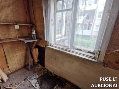 Patalpos Vilniuje P. Vileišio g. 30-8, 1940 m. rąstinis namas, pradinė kaina 36140 EUR