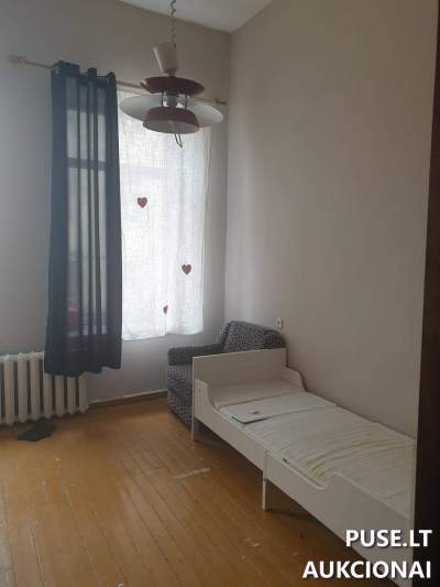 Erdvus 175 kv.m butas Vilniuje, V. Šopeno g. 3, su kultūros paveldo statusu, pradinė kaina 399950 EUR