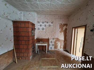 Nekilnojamojo turto dalis Vilniuje, Žirnių g. 86, pradinė kaina 14138 EUR