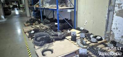 Baldų gamybos žaliavos ir komplektuojamosios dalys aukcione pradinė kaina 70000 EUR