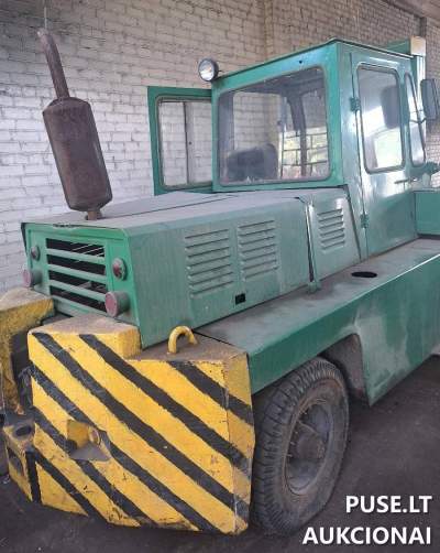 Autopakrovėjas (Traktorius) Klaipėdos rajone - pradinė kaina 1500 EUR