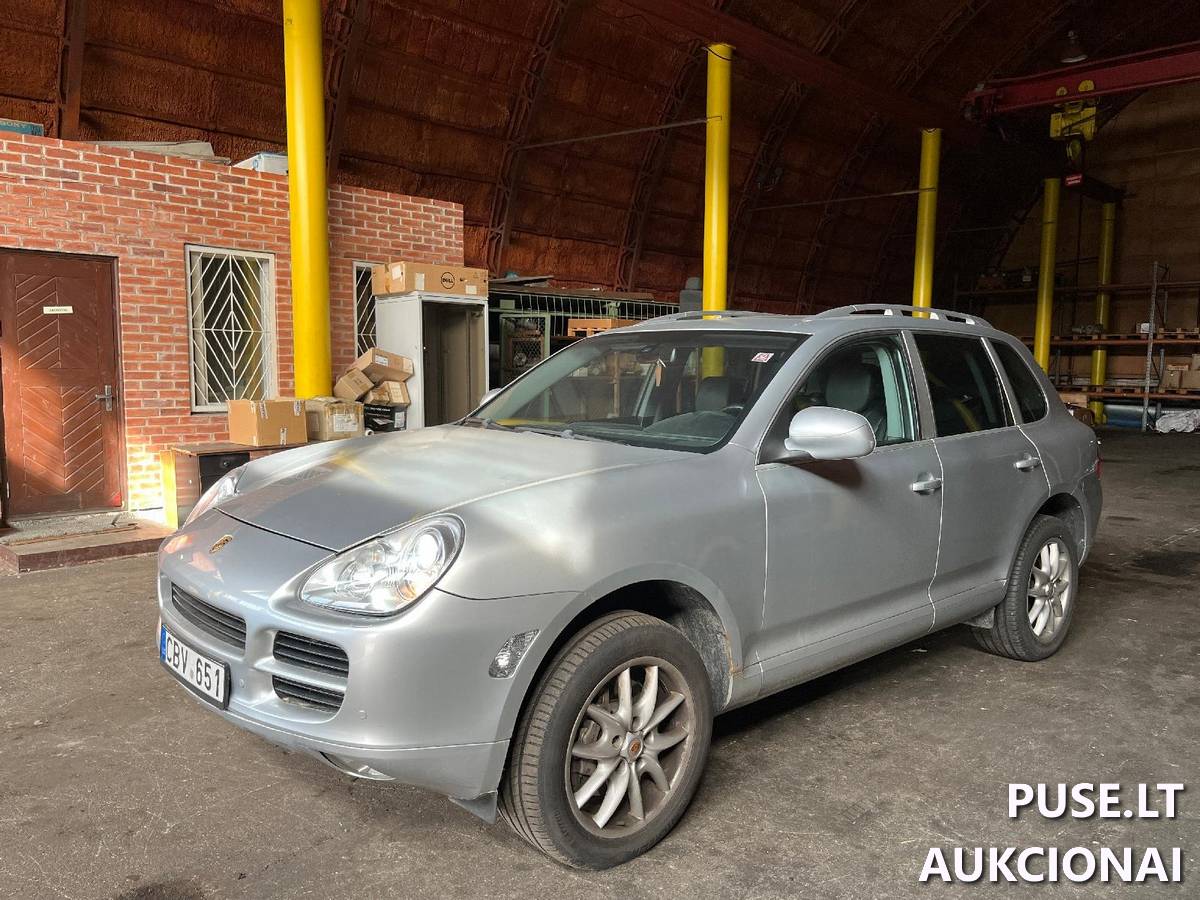 Automobilis Porsche Cayane Keleivinis automobilis 2
