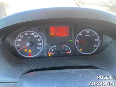 Krovininis automobilis Peugeot Boxer 2014 m. parduodamas aukcione nuo 4000 EUR