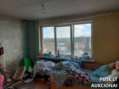 4 kambarių butas Kelmėje, B. Laucevičiaus g. 8, 71 kv.m, 27060 EUR antstolių aukcione