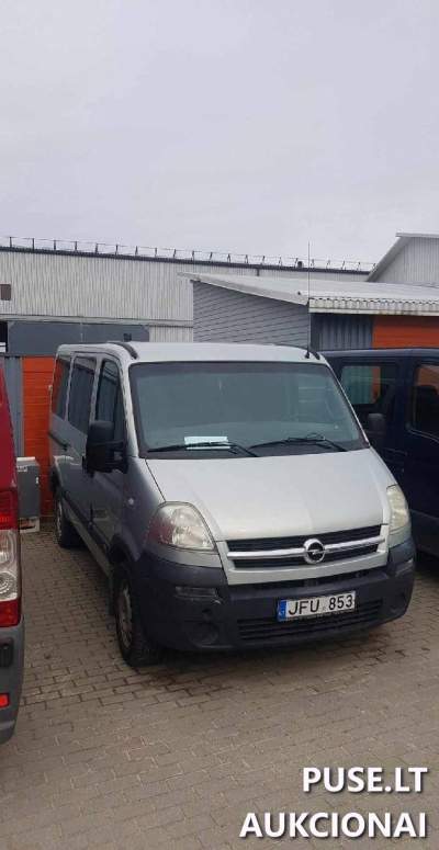 Lengvųjų komercinių transporto priemonių aukcionas: Opel Movano nuo 1000 EUR