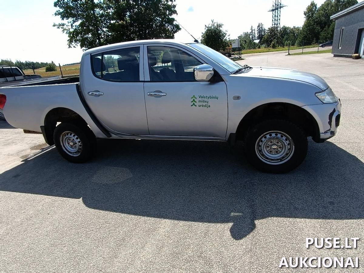 Lengvasis automobilis MITSUBISHI L200 Inv. nr. 35-1-24-48 Traktoriai, savaeigės mašinos, priekabos, puspriekabės 3
