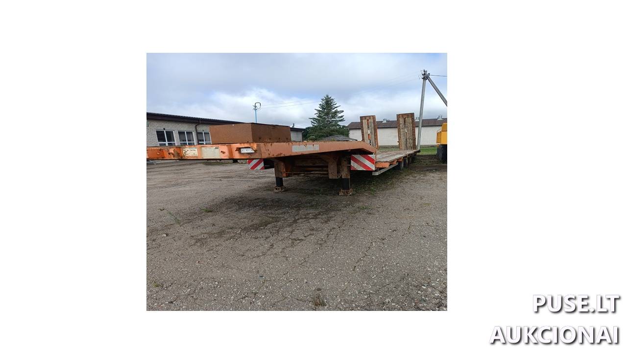 Puspriekabė-tralas SCHWARZMULLER STU3-ZVN Inv. nr. 33-124143 Traktoriai, savaeigės mašinos, priekabos, puspriekabės 1