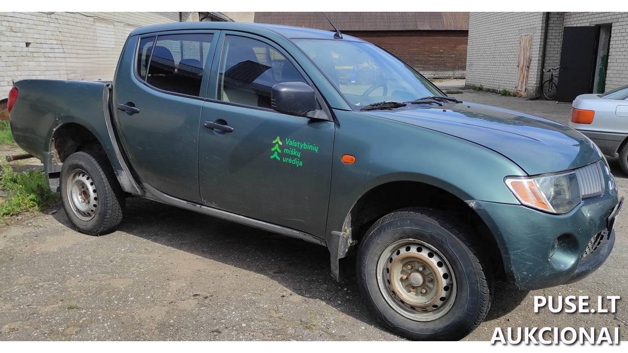 Lengvasis automobilis	MITSUBISHI	L200 Inv. Nr. 12-2559 Traktoriai, savaeigės mašinos, priekabos, puspriekabės 4