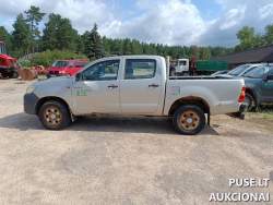 Traktoriai, savaeigės mašinos, priekabos, puspriekabės - Lengvasis automobilis TOYOTA HILUX Inv. Nr. 06-03-85