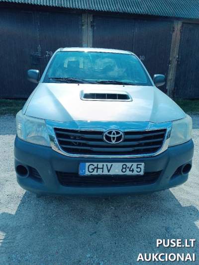 Lengvasis automobilis TOYOTA HILUX aukcione Ignalinoje, pradinė kaina 8900 EUR