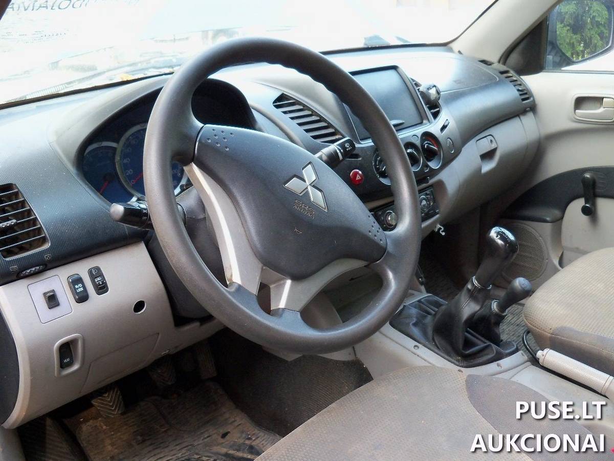 Lengvasis automobilis	MITSUBISHI	L200 Inv. nr. 05-0741-1 Traktoriai, savaeigės mašinos, priekabos, puspriekabės 3