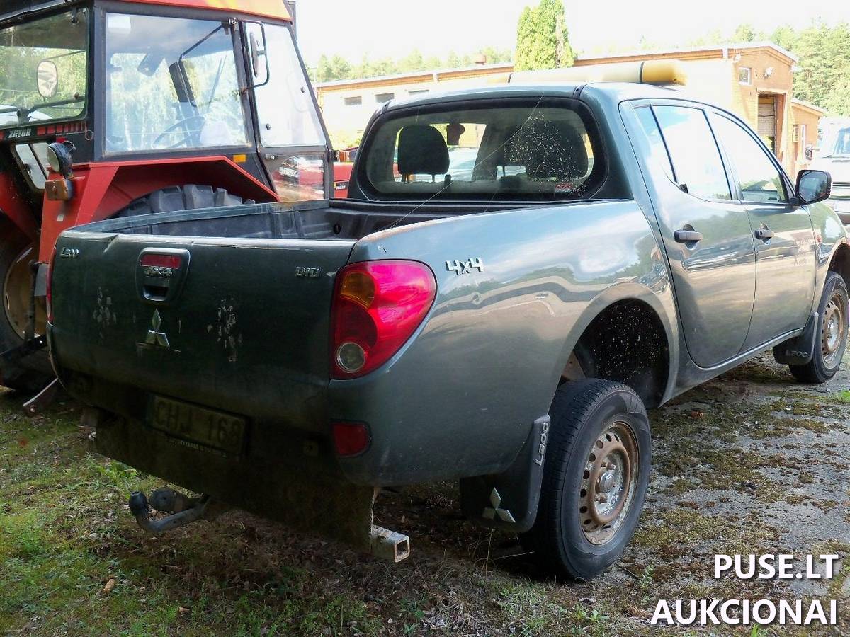Lengvasis automobilis	MITSUBISHI	L200 Inv. nr. 05-0741-1 Traktoriai, savaeigės mašinos, priekabos, puspriekabės 6