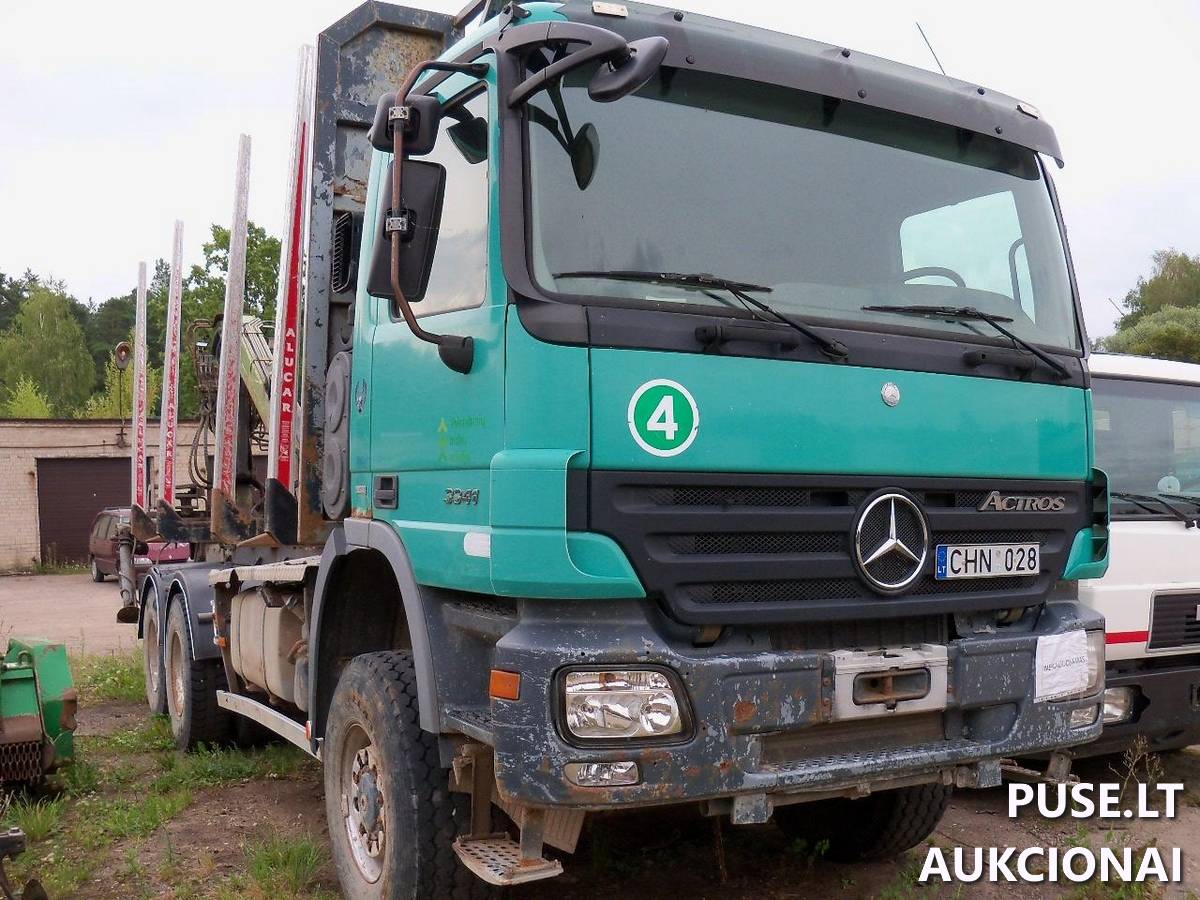 Vilkikas su manipuliatoriumi MERCEDES BENZ 3341 Inv. nr. 05-0742 Traktoriai, savaeigės mašinos, priekabos, puspriekabės 1