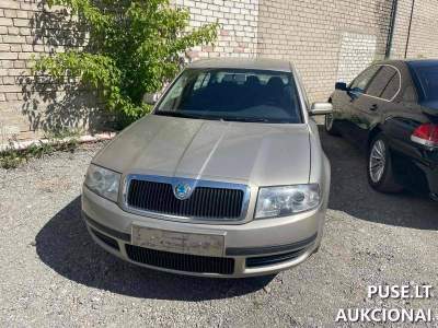 Benzininis 2003 m. Škoda Superb aukcionas Klaipėdoje nuo 455 EUR - Variklio defektas