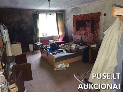 Parduodamas 97.87 kv.m butas Akmenės rajone, Paeglesių kaime, Sodų g. 3, pradinė kaina 1750 EUR