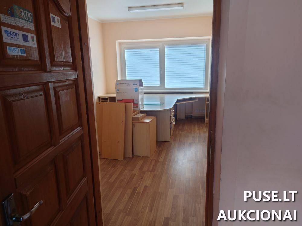 Administracinė patalpa Patalpos/Butai Bažnyčios g. 3, 71122 Šakiai, Šakių sen., Šakių r. sav. 11