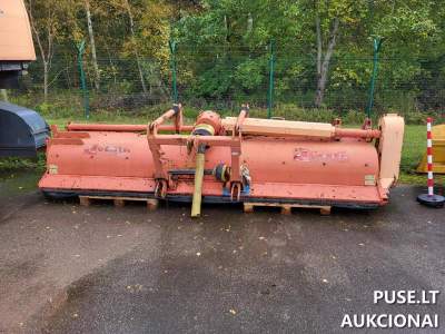 Parduodamas Valtra T-190 traktorius 2006 m. 155 kW Palangoje aukcione nuo 19000 EUR