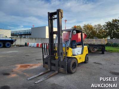 Dyzelinis krautuvas Balcancar Sredetz (2002 m.) parduodamas aukcione nuo 4000 EUR