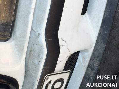 Parduodamas BMW 320 kabrioletas 2796 EUR kaina – Antstolių turto varžytynės