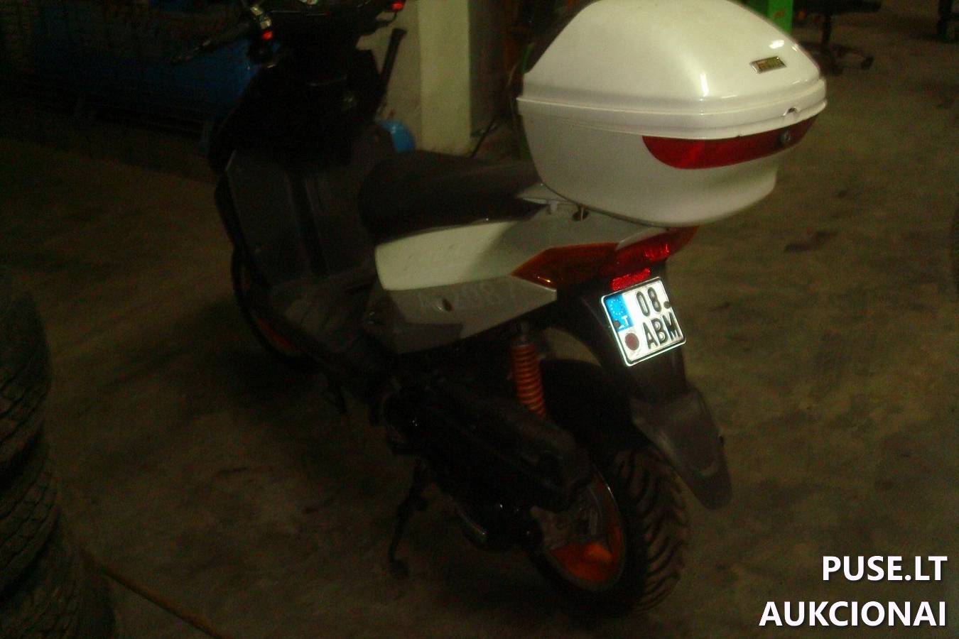 KEEWAY MATRIX 125 Motoroleris 5
