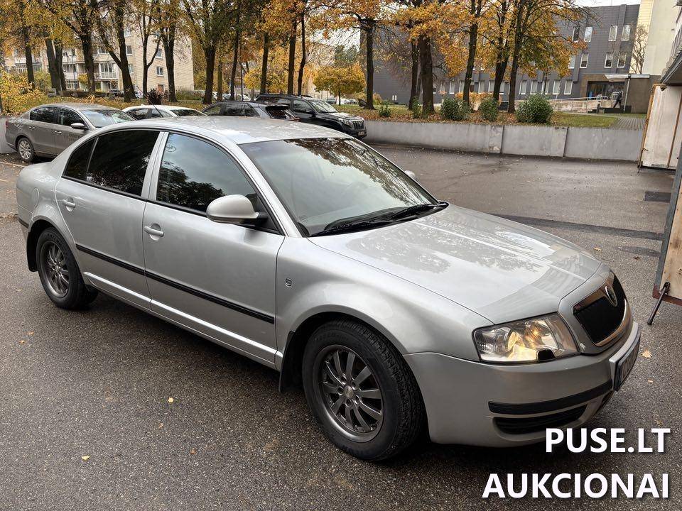Škoda Superb Lengvasis automobilis 2