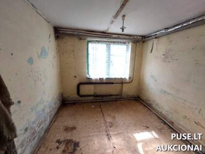 Daugiafunkcinis turtas Joniškio rajone, Jurdaičiuose: Garažai, Sandėlis ir 1.2395 ha žemės sklypas nuo 16212 EUR