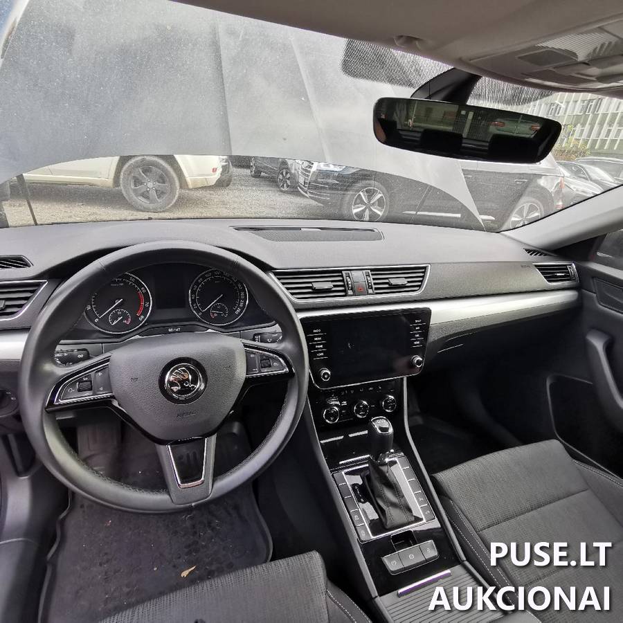 Škoda Superb Lengvasis automobilis 1
