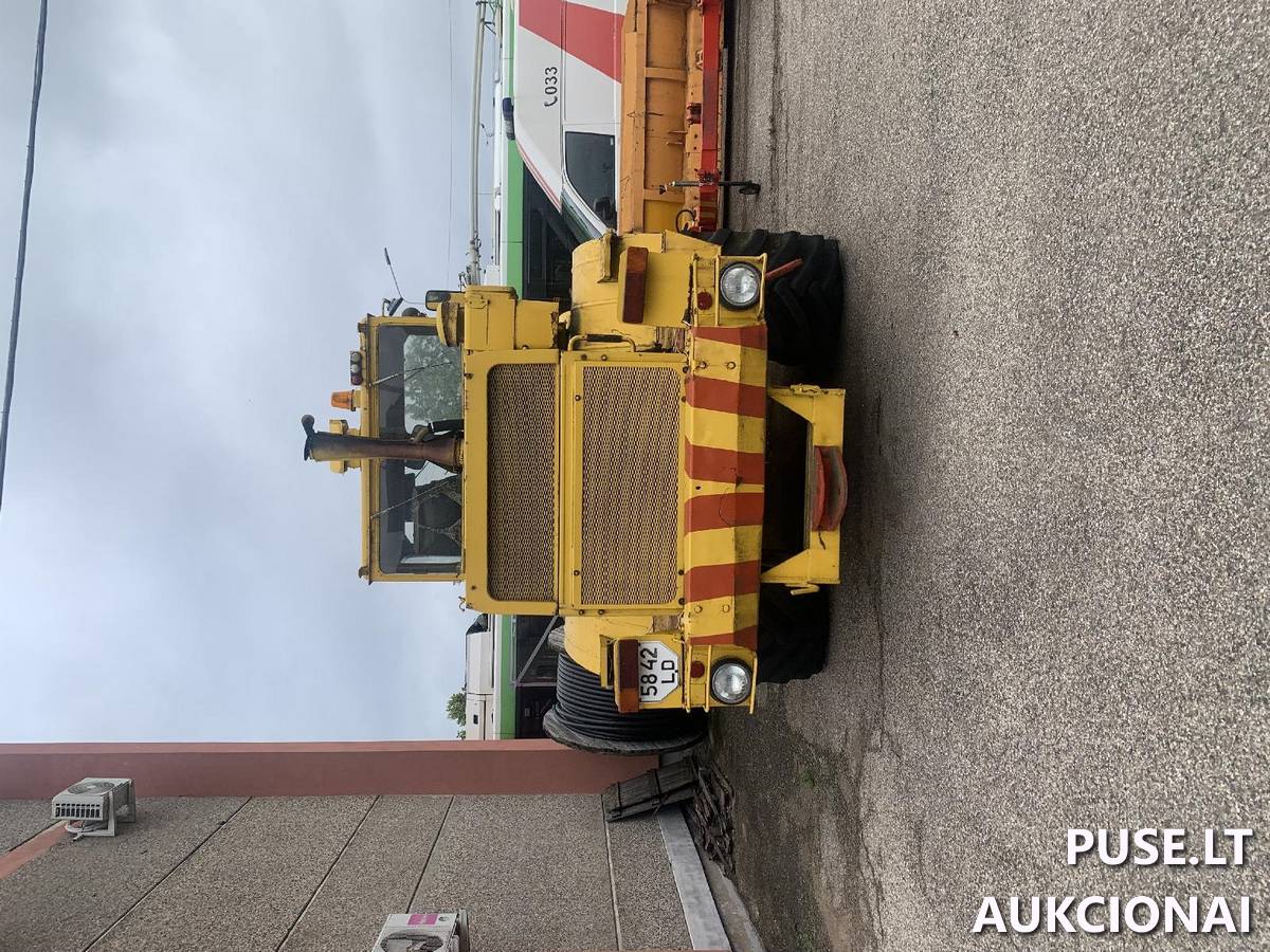 Ratinis traktorius K-700A Traktoriai, savaeigės mašinos, priekabos, puspriekabės 3