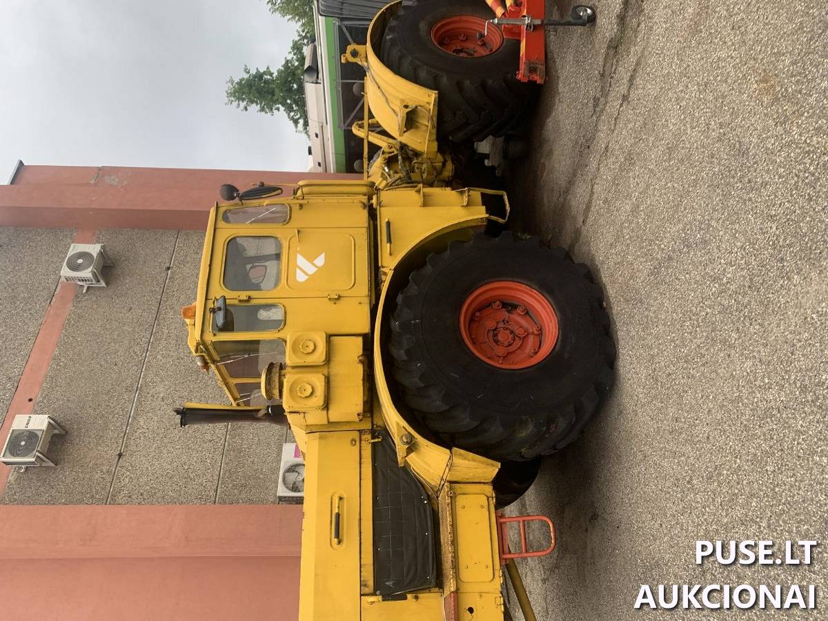 Ratinis traktorius K-700A Traktoriai, savaeigės mašinos, priekabos, puspriekabės 4