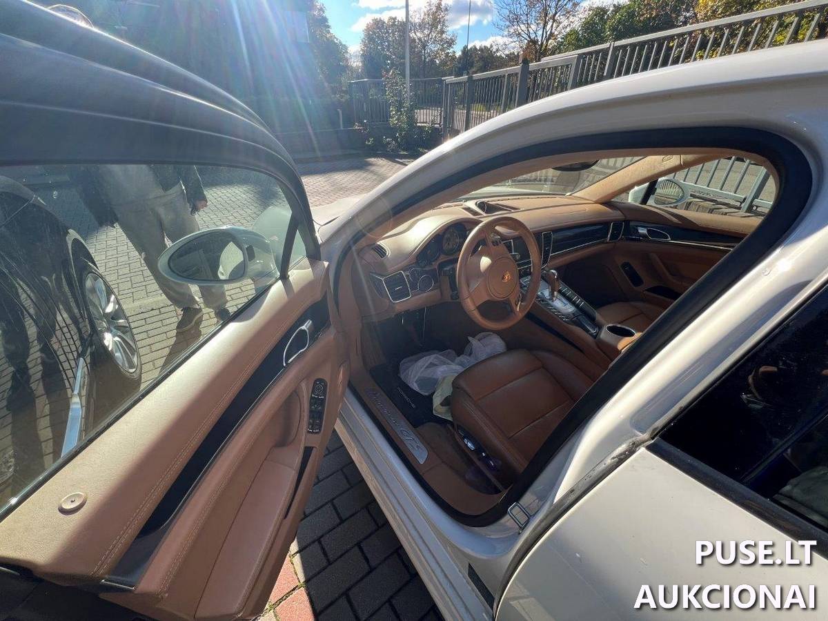 Automobilis PORSCHE Panamera GTS Lengvasis automobilis 3