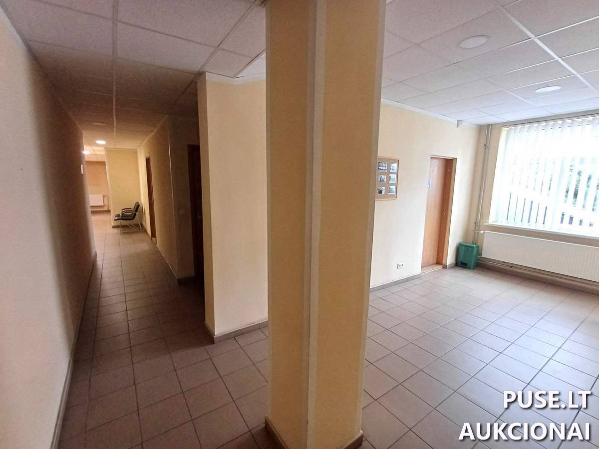 Administracinis su įrengtu gyvenamuoju butu Pastatai Taikos g. 5, 86147 Kelmė, Kelmės sen., Kelmės r. sav. 3