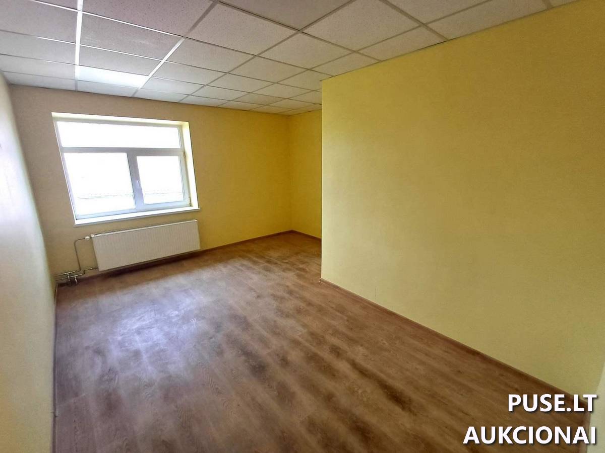 Administracinis su įrengtu gyvenamuoju butu Pastatai Taikos g. 5, 86147 Kelmė, Kelmės sen., Kelmės r. sav. 9