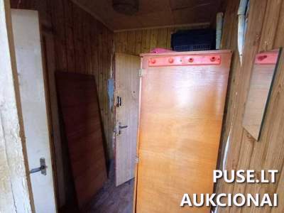 1/2 dalis buto Jonavoje, Panerių g. 29, pradinė kaina 3000 EUR