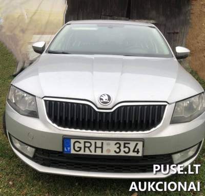 Dyzelinis 2013 m. Škoda Octavia keleivinis automobilis aukcione nuo 1000 EUR