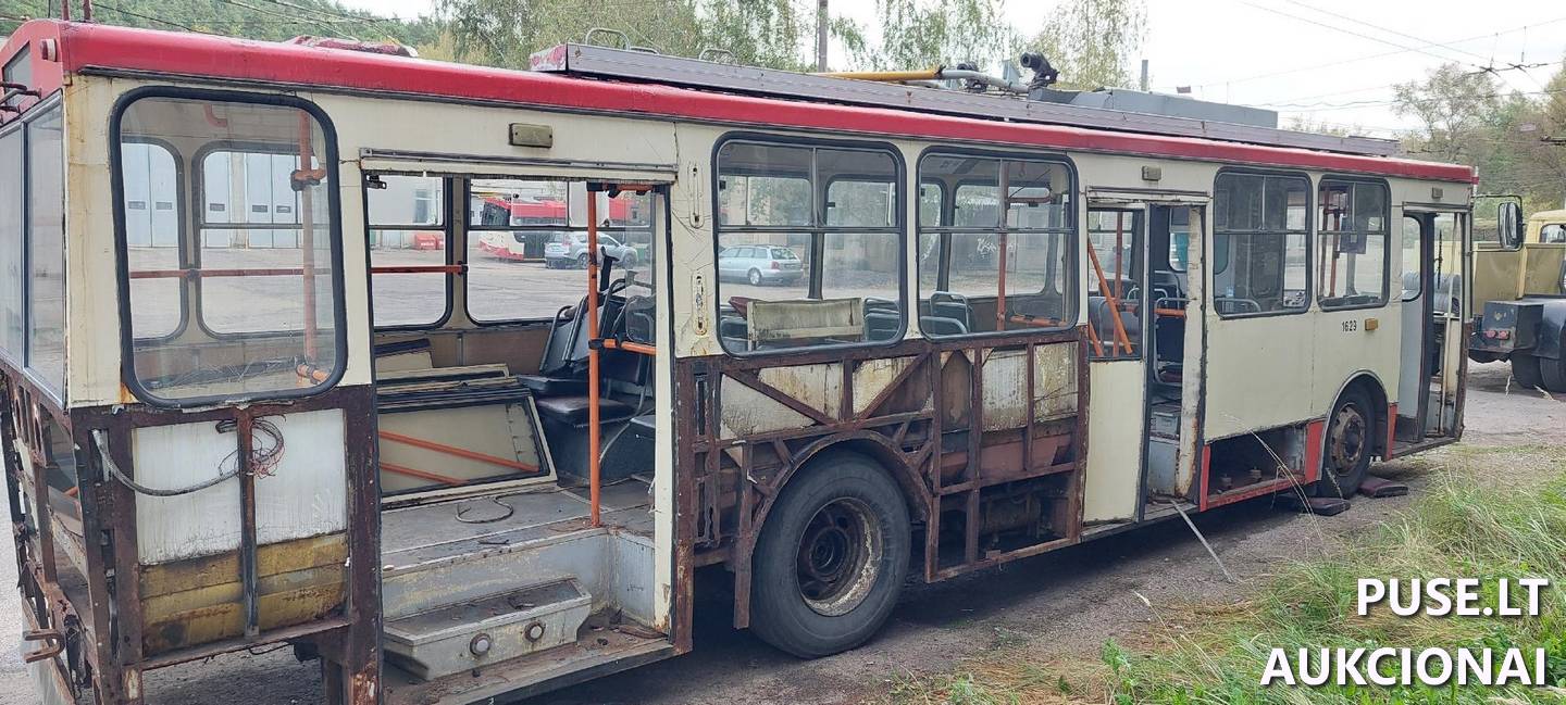 ŠKODA 14 TR 13  1629 Nenurodyta 1