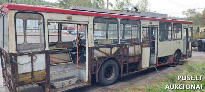 Parduodama transporto priemonė ŠKODA 14 TR 13 aukcione nuo 1347 EUR su UAB "Vilniaus viešasis transportas"