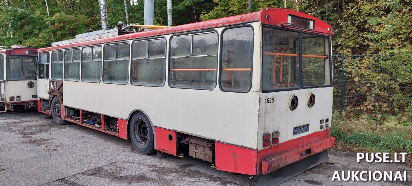 ŠKODA 14 TR 13  1628 Nenurodyta 1