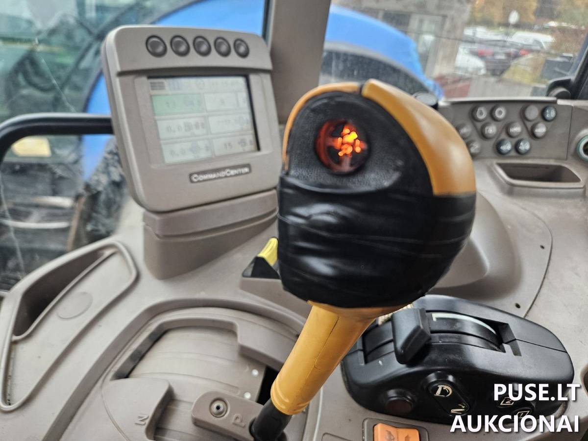 John Deere Traktoriai, savaeigės mašinos, priekabos, puspriekabės 16