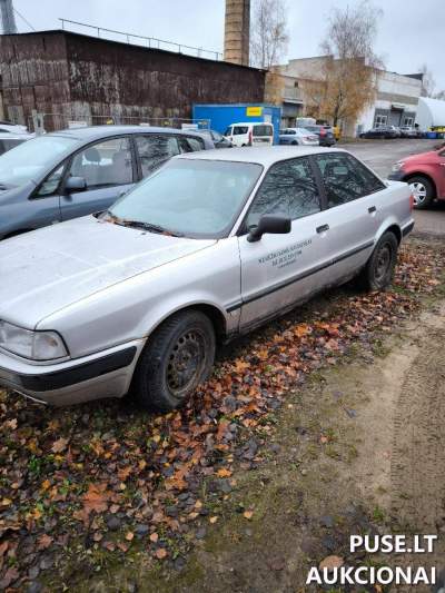 Lengvasis automobilis AUDI 80 (1994 m.) aukcione su startine kaina 100 EUR