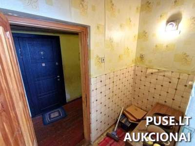 Mažas 12.70 kv.m. butas Lazdijuose Nepriklausomybės a. 5-6, pradinė kaina 2000 EUR