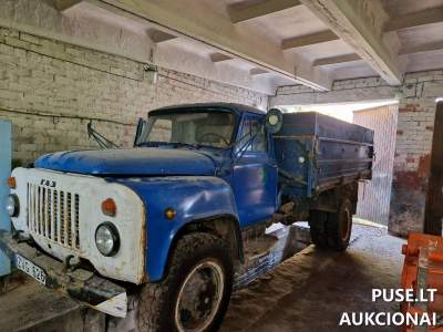 Krovininis automobilis SAZ-3507 savivartis Pasvalio rajone, pradinė kaina 1000 EUR