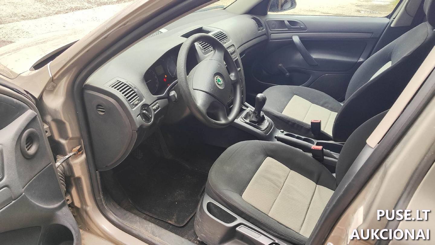 SKODA Octavia Lengvasis automobilis 14