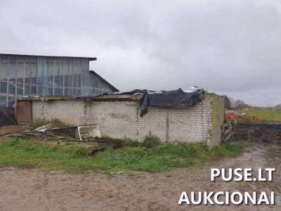 Ūkinis pastatas Šilalės r. parduodamas aukcione su 318 kv.m plotu, pradinė kaina 900 EUR