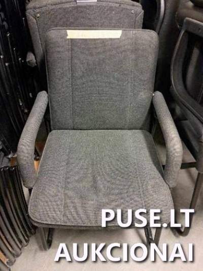 9 medinių kėdžių komplektas Vilniuje už 63 EUR - Baldų aukcionas