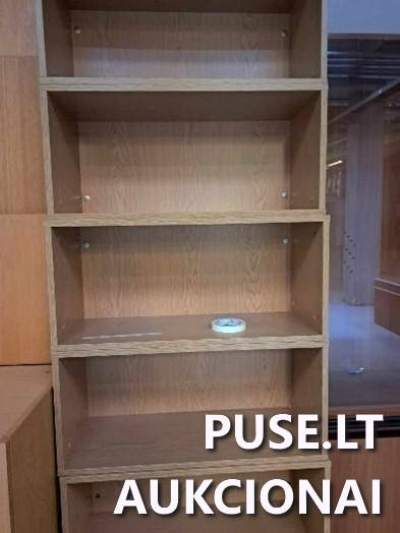 12 vnt. knygų lentynų pardavimas aukcione 48 EUR pradine kaina