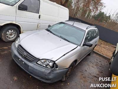 Toyota Avensis 2001 dyzelinas keleivinis automobilis pradine kaina 220 EUR aukcione