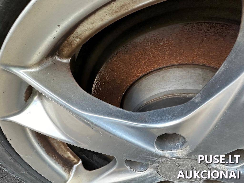 Volkswagen Passat Keleivinis automobilis 1