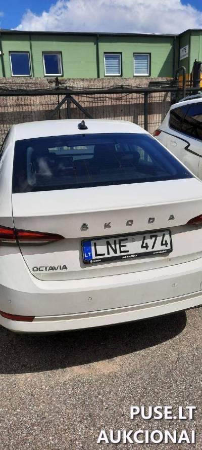 Parduodamas 2020 m. Skoda Octavia keleivinis automobilis pradine 13050 EUR kaina