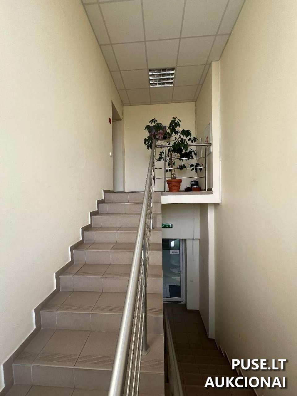 Administracinis Pastatai Sodų g. 2, 71136 Šakiai, Šakių sen., Šakių r. sav. 1
